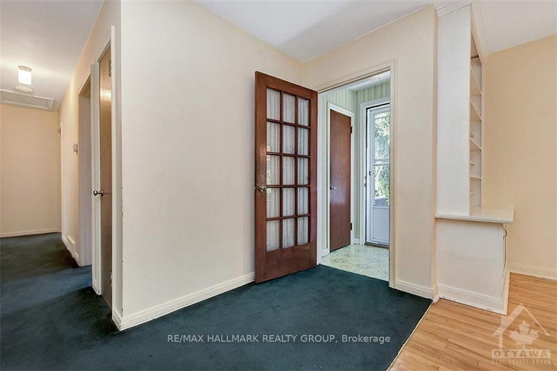 10 DELONG Dr, Ottawa, K1J 7E6 | Image 3