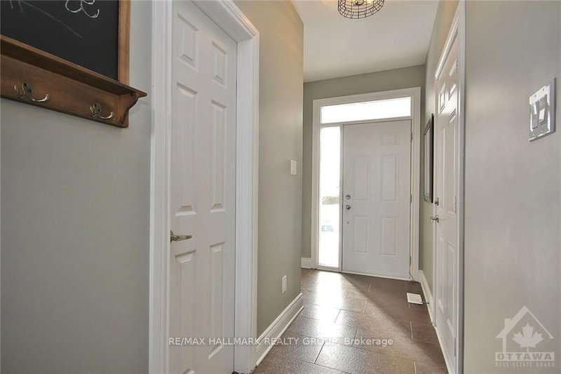 106 BERT HALL St, Arnprior, K7S 0G9 | Image 2