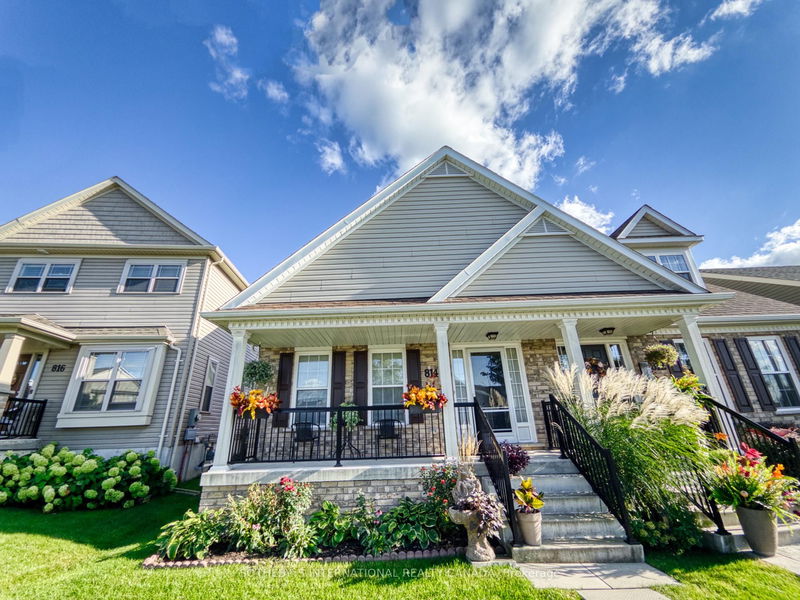 home for sale on 814 Broadway Way