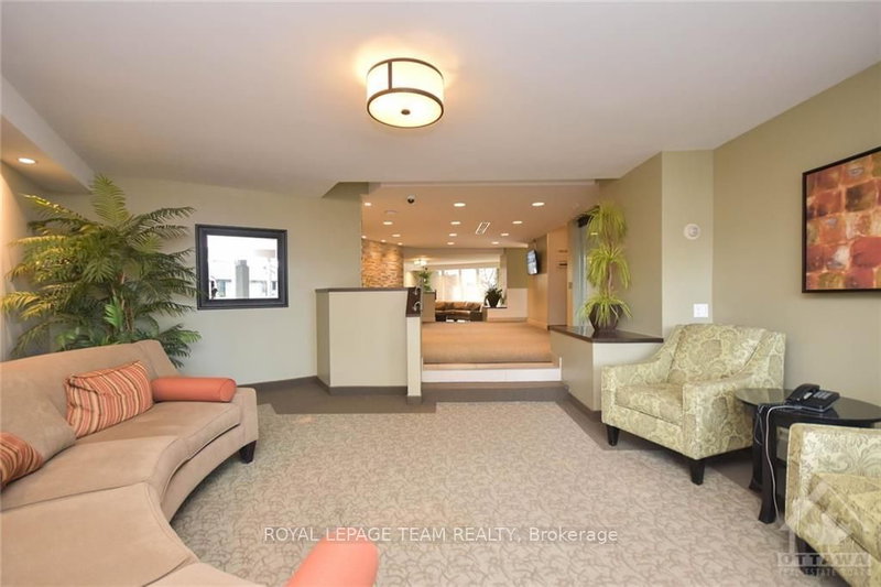 606 - 1171 AMBLESIDE Dr, Ottawa, K2B 8E1 | Image 3