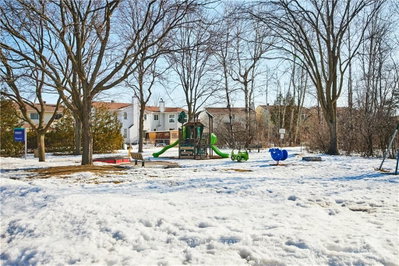 Detached House sold at 47 DOSSETTER Way, Ottawa, Ontario, K1G 4S9 - Hunt Club Park - MLS: X10328660