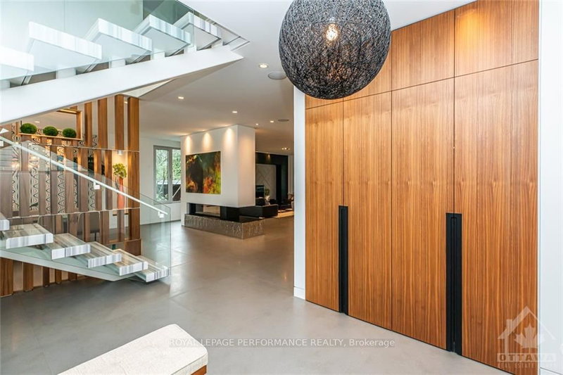 608 BYRON Ave, Ottawa, K2A 0E5 | Image 3