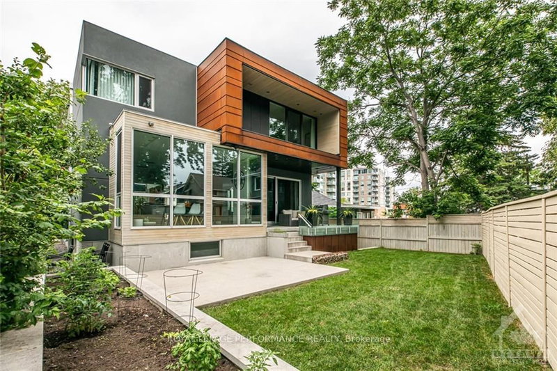 608 BYRON Ave, Ottawa, K2A 0E5 | Image 2