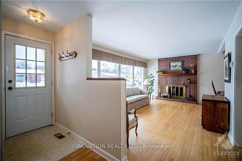 18 STINSON Ave, Ottawa, K2H 6N1 | Image 2