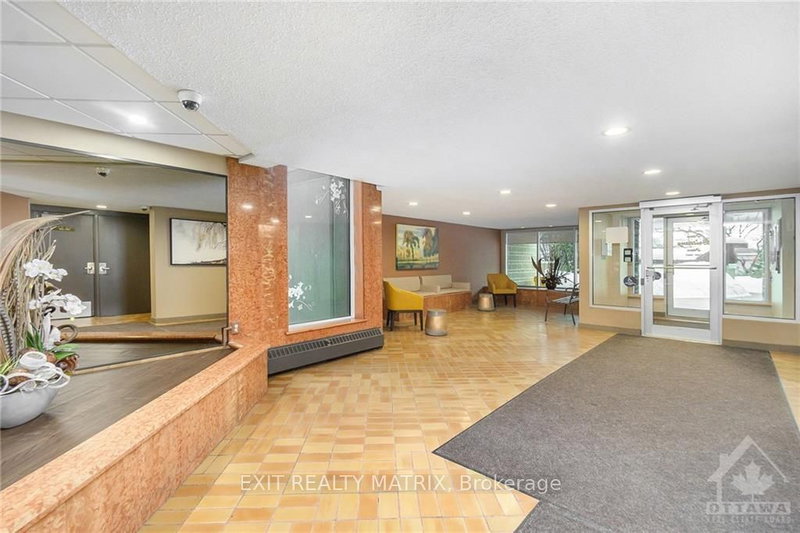 1112 - 555 BRITTANY Dr, Ottawa, K1K 4C5 | Image 2