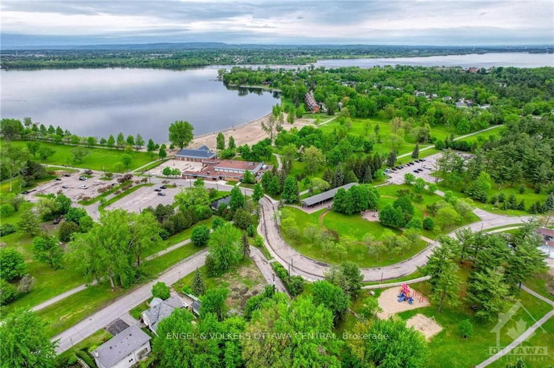 38 FARROW St, Ottawa, K2B 6E1 | Image 3