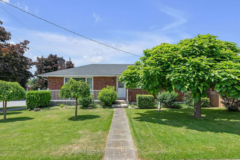home for sale on 5093 Drummond Road