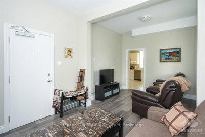 1429 MEADOW Drive — photo 6