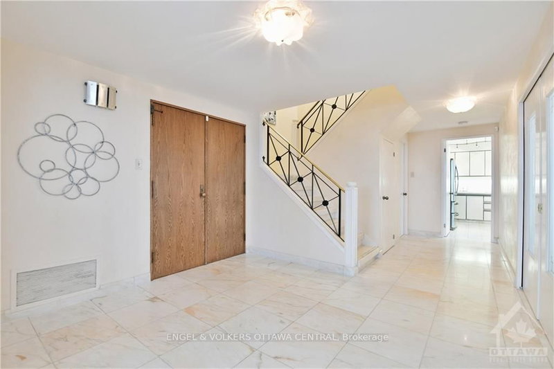 1204 - 40 BOTELER St, Ottawa, K1N 9C8 | Image 3