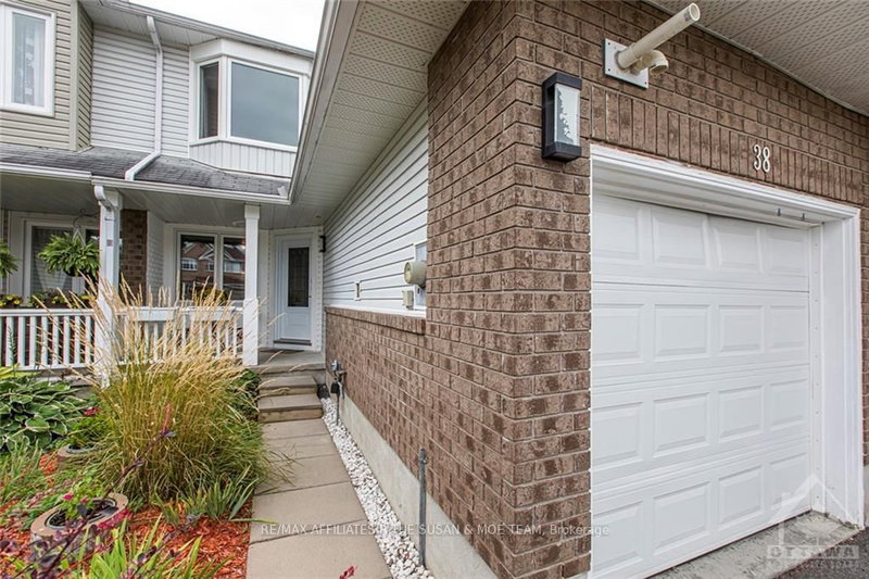38 BEACON Way, Ottawa, K2K 2R3 | Image 2