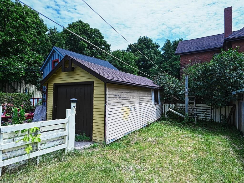 Listing Image 3