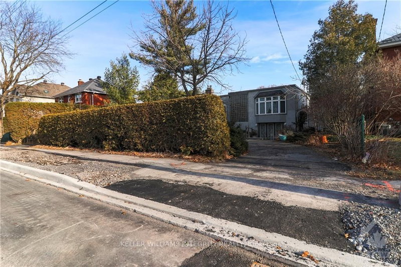 493 HIGHCROFT Ave, Ottawa, K1Z 5J3 | Image 2