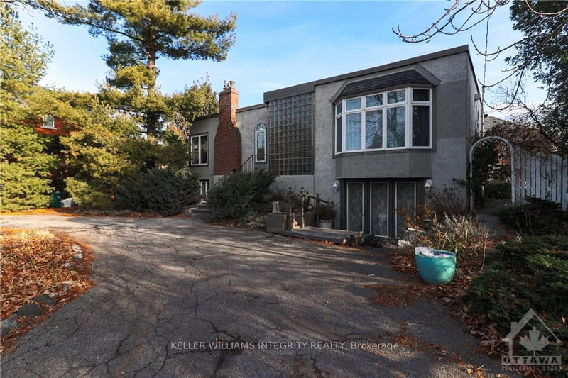 493 HIGHCROFT Ave, Ottawa, K1Z 5J3 | Image 3