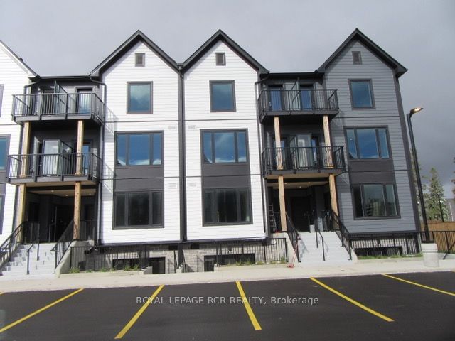 home for lease on 116-708 Woolwich Street