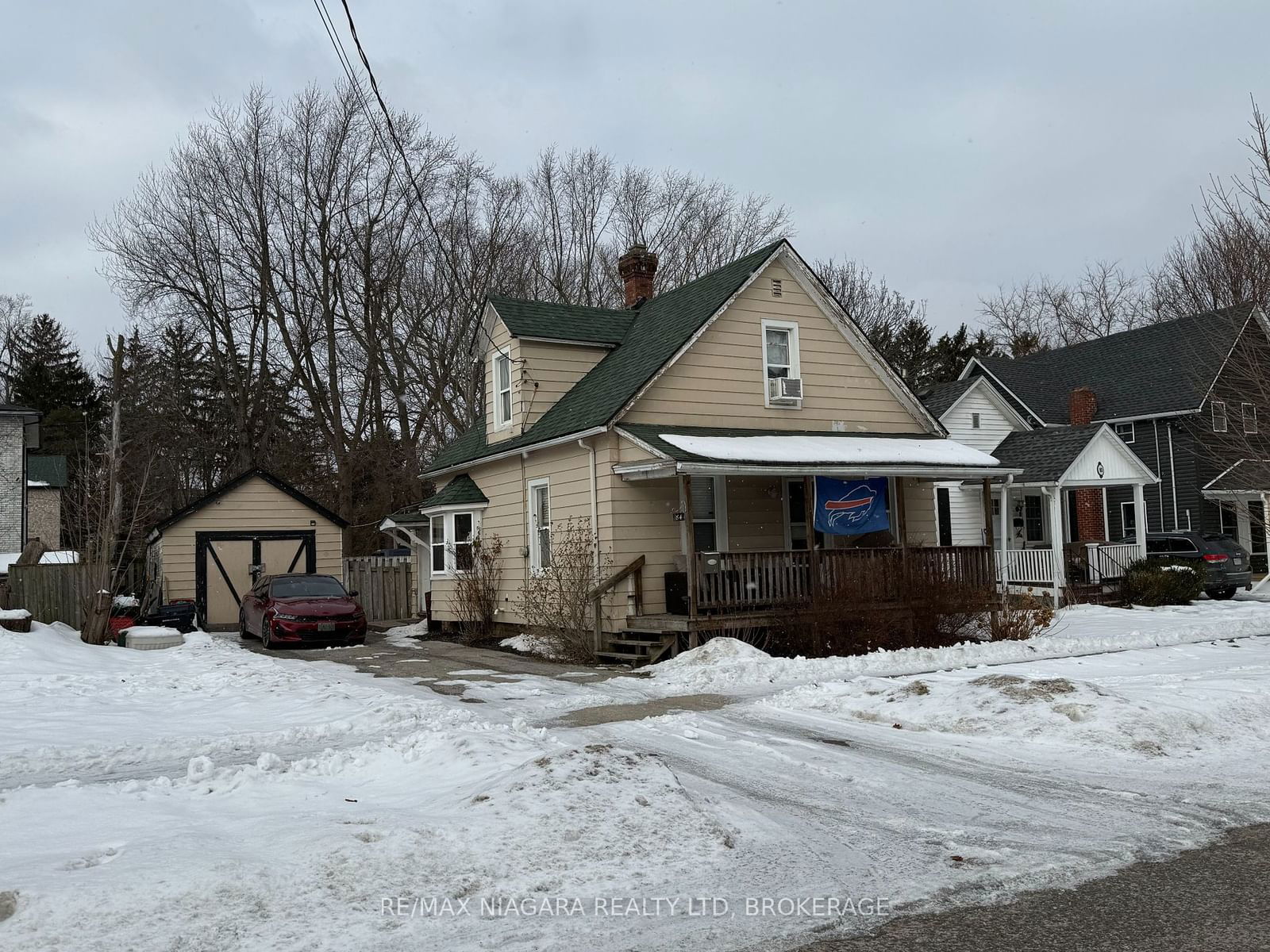 Building at 84 Waterloo Street, Fort Erie, 332 - Central