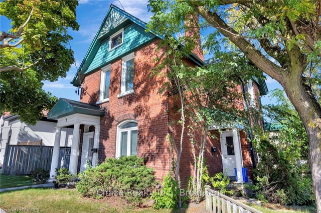1 TERRACE HILL Street