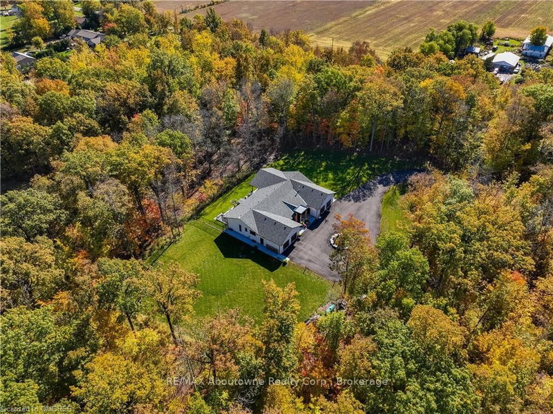 295 ALLEN Rd, Grimsby, L3M 4E7 | Image 2