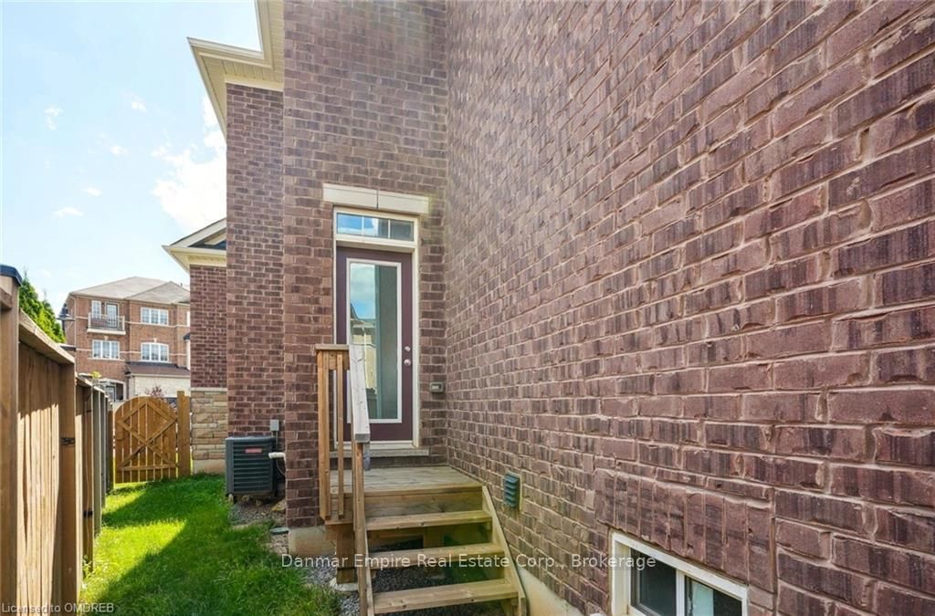 Listing Image 37