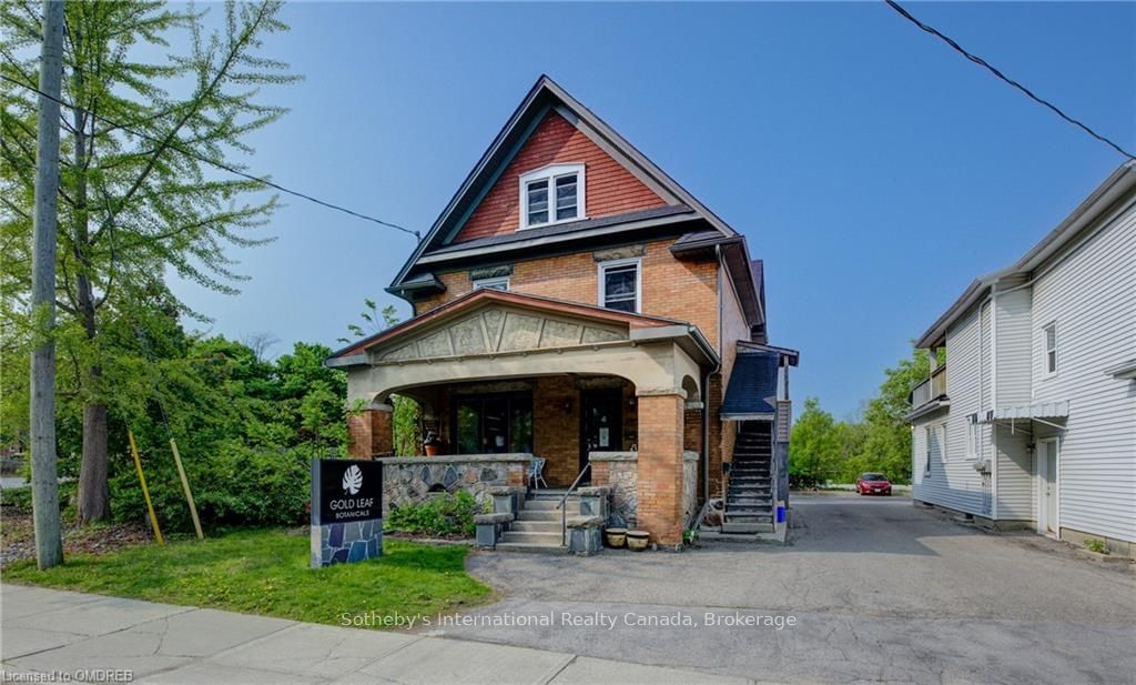 Detached House sold at 189 PARK Street, Waterloo, N2L 1Y7 - MLS: X10404486