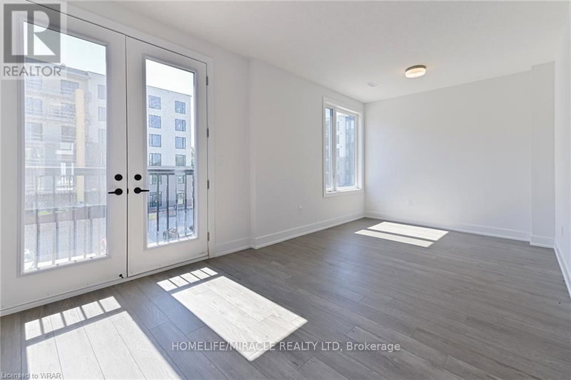 30 - 99 Roger St, Waterloo, N2J 0G1 | Image 2