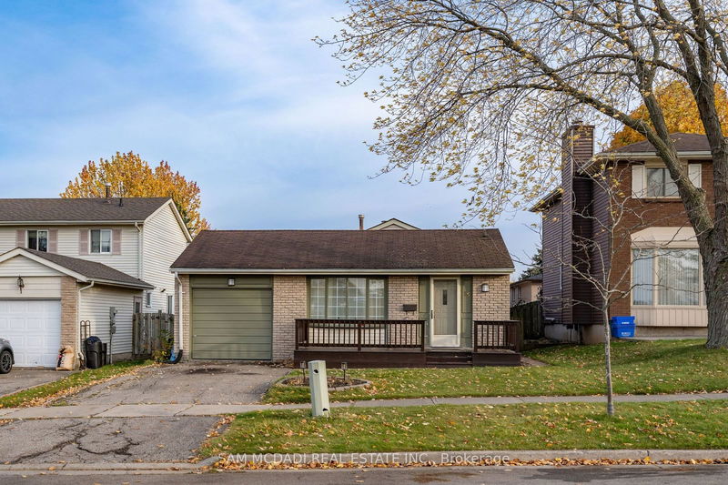 home for sale on 35 Parkland Crescent