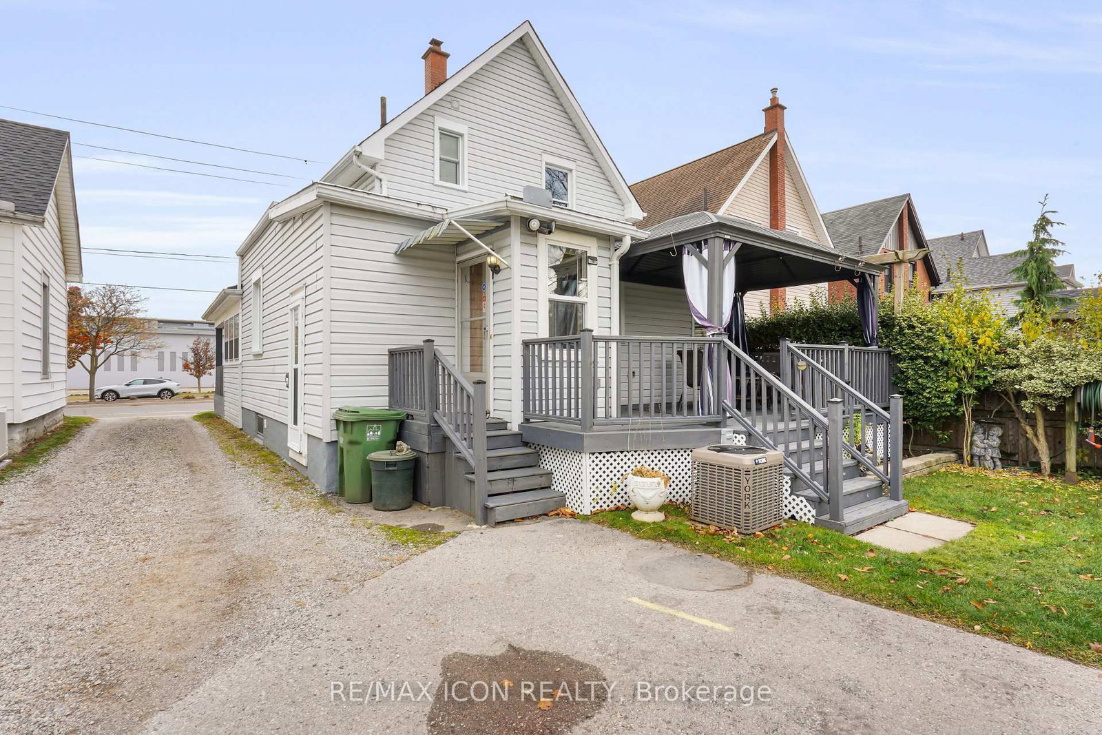 Listing Image 7