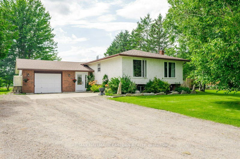 660 Pope Dr, Smith-Ennismore-Lakefield - Rural Smith-Ennismore-Lakefield image-0-0