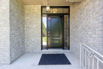 4 Forest Wood Dr, Norfolk - Port Dover image-0-3