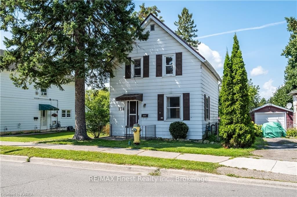 Detached House sold at 254 NORTH Street, Gananoque, K7G 1M1 - MLS: X10409488