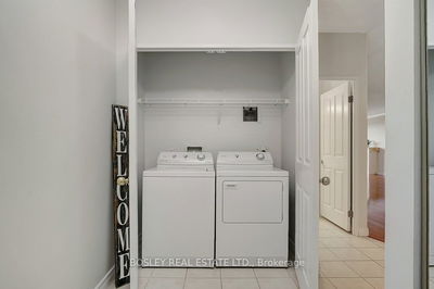 Unit 805 — 255 Keats Way, Waterloo -  image-0-4