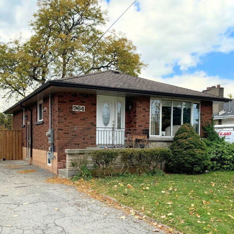home for lease on LOWER-964 Mohawk Road E
