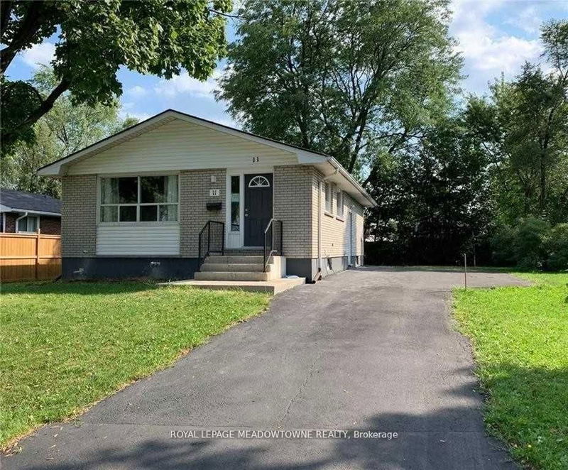 home for lease on Lower-11 Michael Avenue