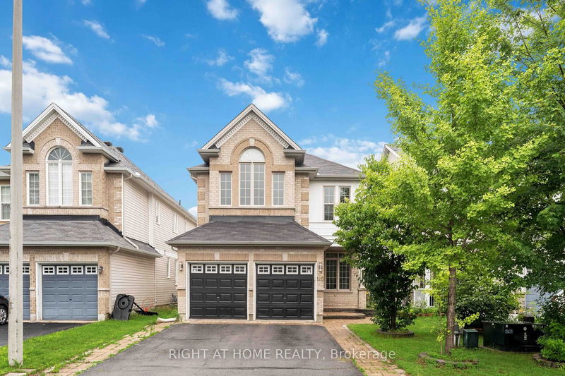 126 STRATHCARRON Cres, Kanata - 9008 - Kanata - Morgan's Grant/South March image-0-0