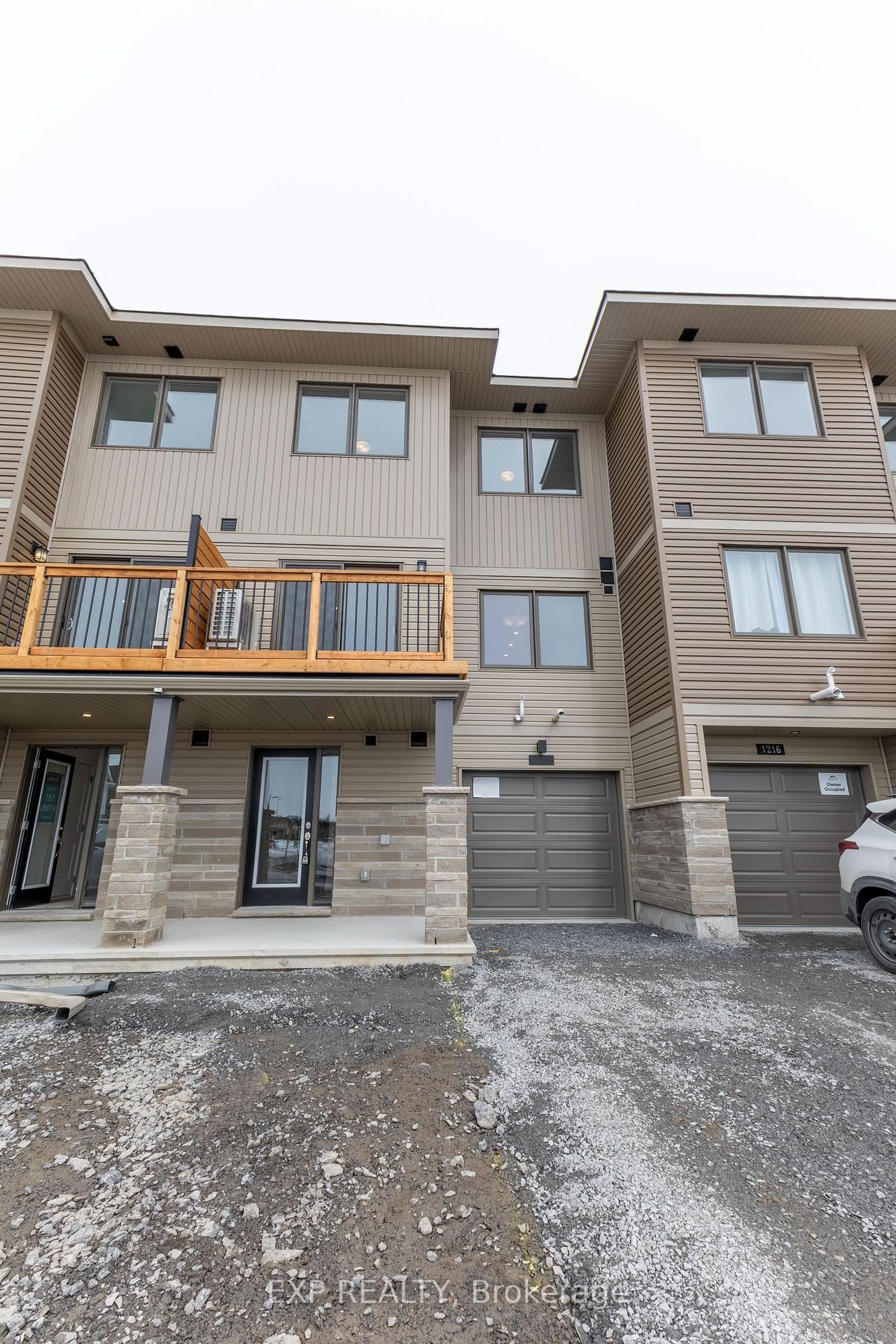 Townhouse for sale at 1204 COPE Drive, Ottawa, Stittsville (South), K2S 3C4 - MLS: X10410945