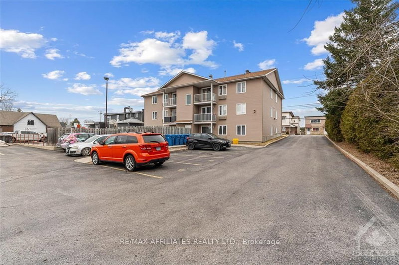 201 - 1005 LAURIER St, Clarence-Rockland, K4K 1T7 | Image 3