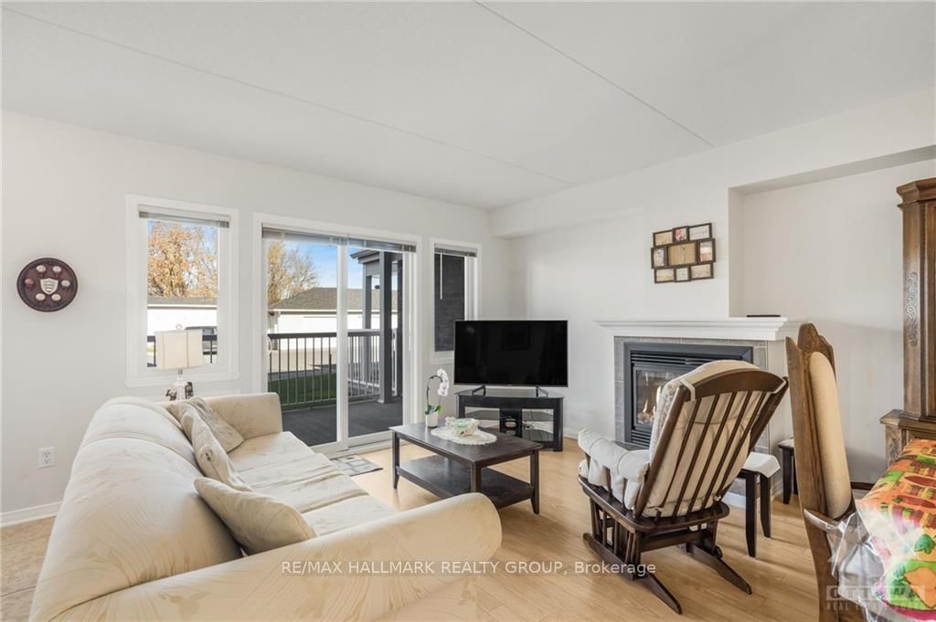 Condo sold at 405-384 CECILE Boulevard, Hawkesbury, Hawkesbury, K6A 0A1 - MLS: X10411233