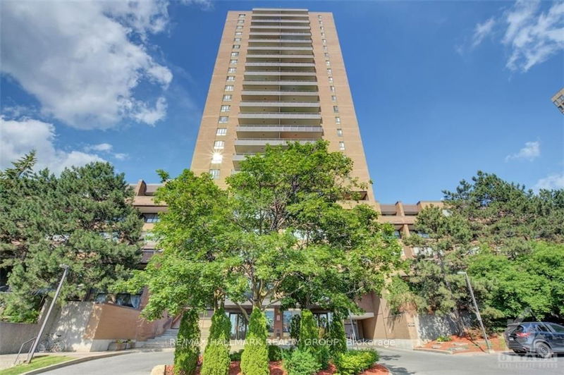home for sale on 1809-515 ST LAURENT Boulevard