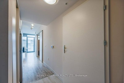 Unit 309 — 257 Hemlock Street — photo 4