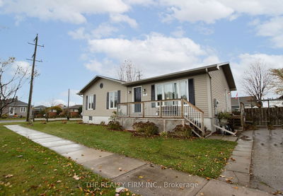 141 Cambridge St, Goderich -  image-0-1