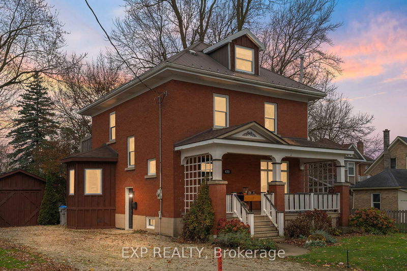 home for sale on 470 Elizabeth Street W