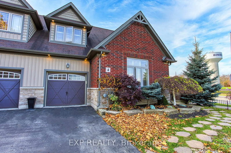 home for sale on 4 Valiant Circle