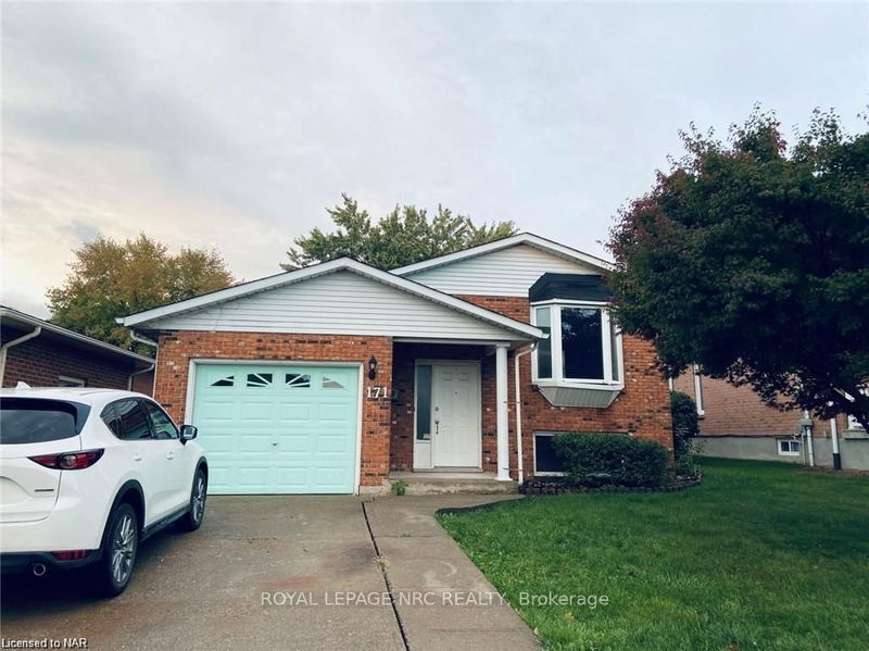 home for lease on upper-171 WOODROW Street