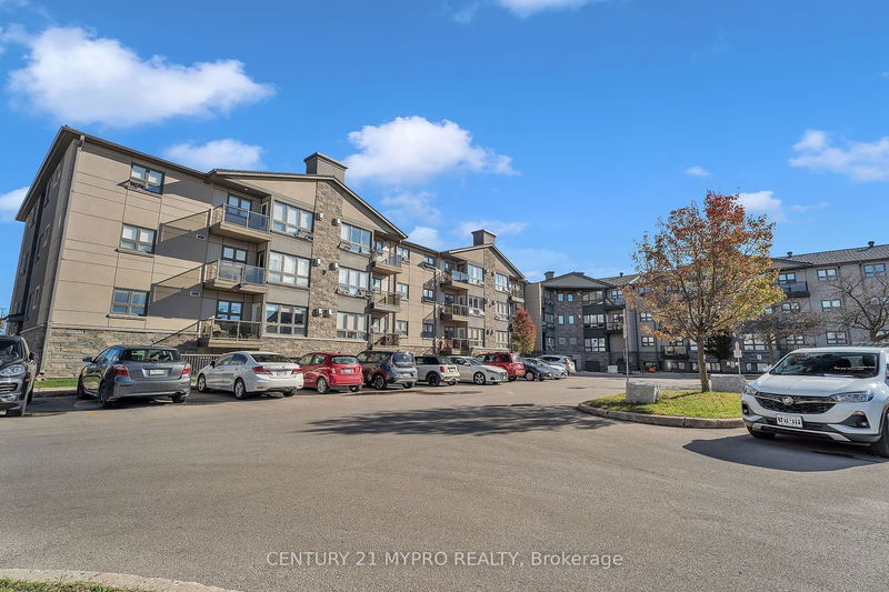 home for lease on 410-1 Jacksway Crescent