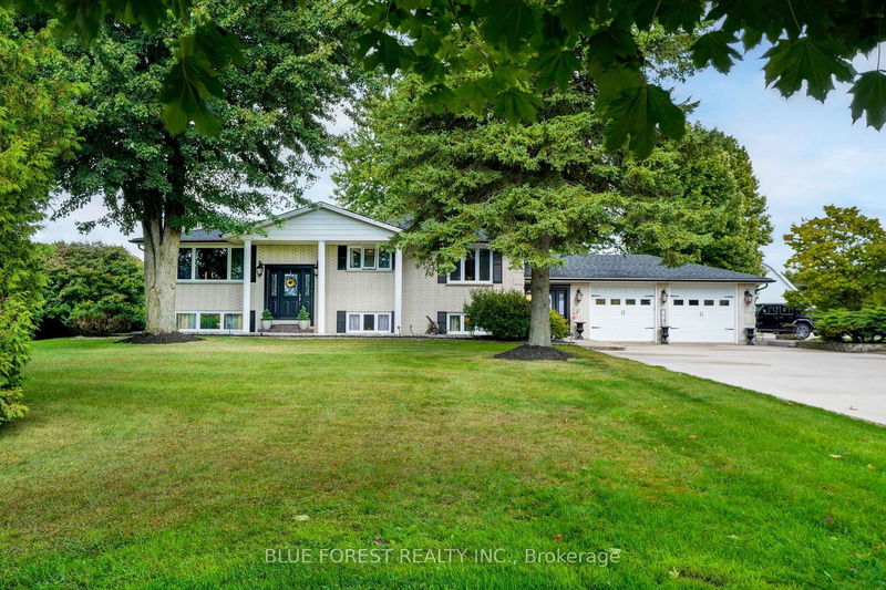 10996 Furnival Rd, West Elgin - Rodney image-0-0