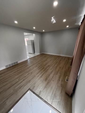 Room2