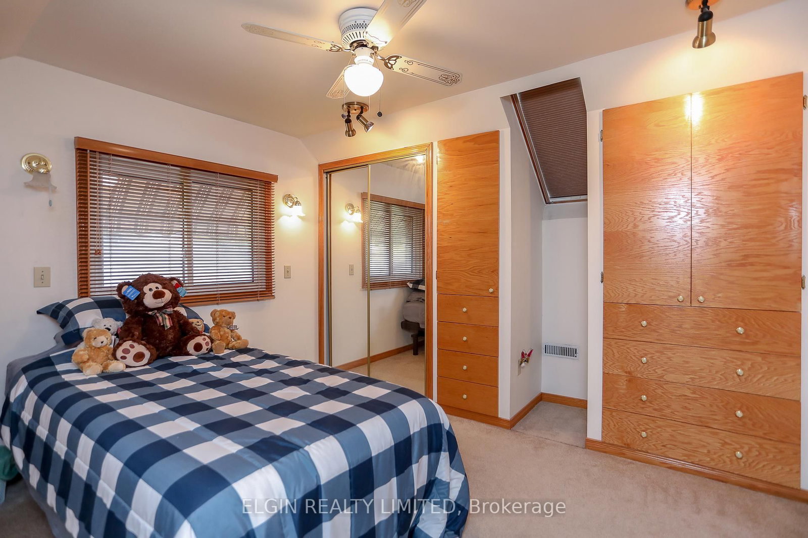 Listing Image 22