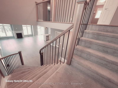 1374 Monarch Dr, Kingston - City Northwest image-0-2
