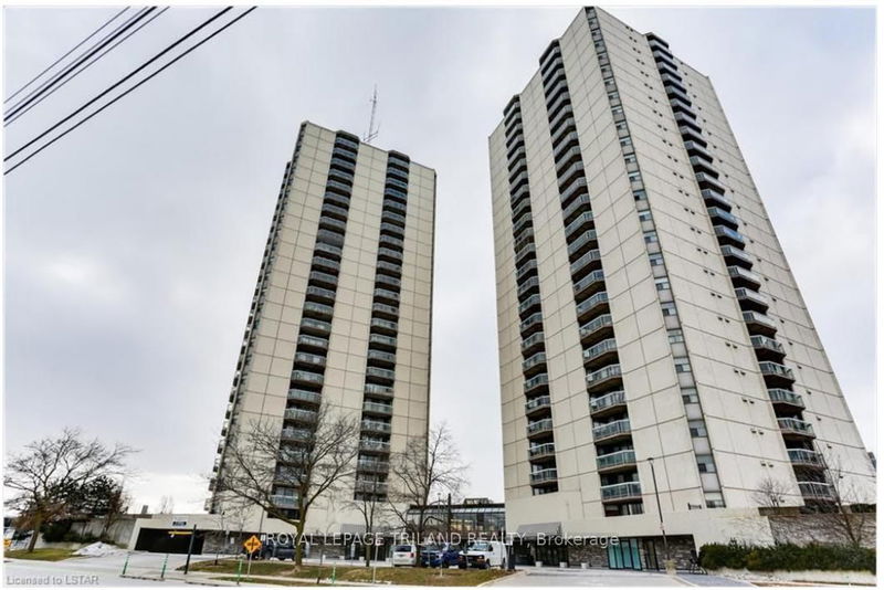 home for lease on 1603-323 Colborne Street