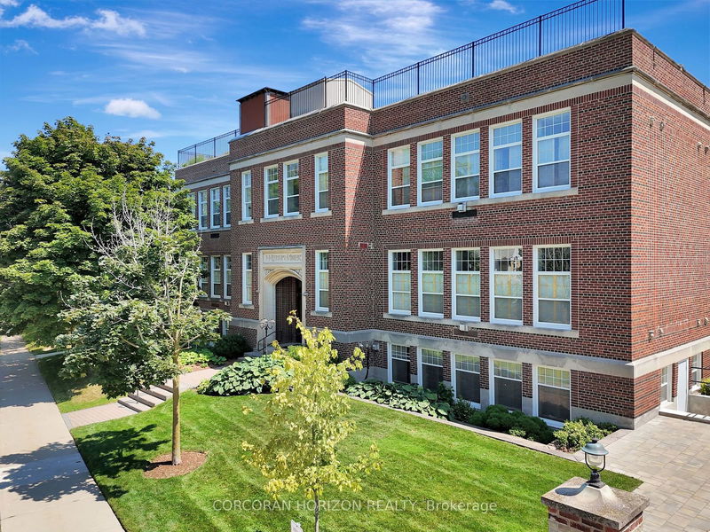 home for lease on 105-35 Alexandra Avenue