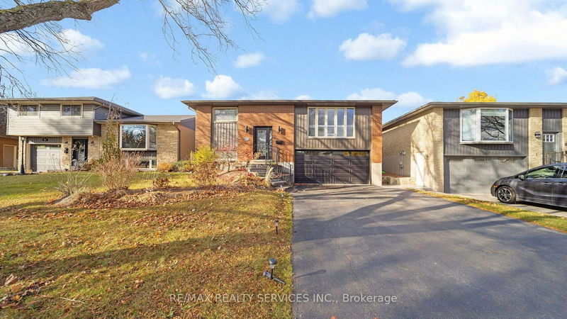 364 Roselawn Pl, Waterloo -  image-0-0